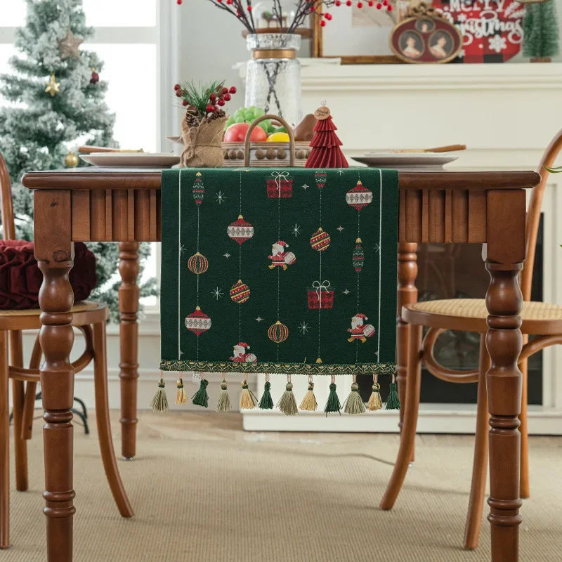 Christmas Snowflake Decoration Table Runner Jacquard Dining Cloth New Year Gift Winter Home Rustic Decor Bed Tail Flag Cover