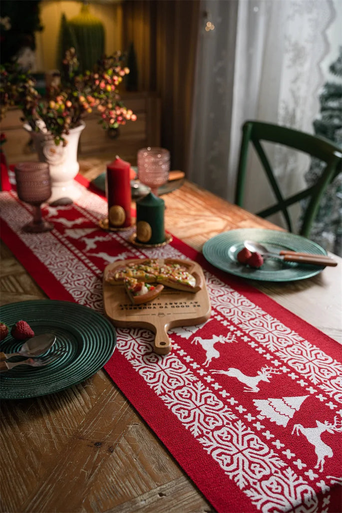 Christmas Snowflake Decoration Table Runner Jacquard Dining Cloth New Year Gift Winter Home Rustic Decor Bed Tail Flag Cover
