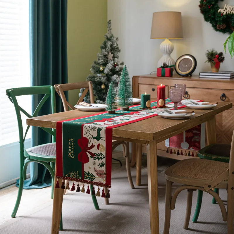 Christmas Snowflake Decoration Table Runner Jacquard Dining Cloth New Year Gift Winter Home Rustic Decor Bed Tail Flag Cover
