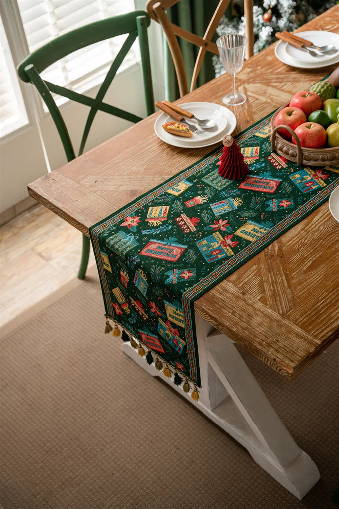 Christmas Snowflake Decoration Table Runner Jacquard Dining Cloth New Year Gift Winter Home Rustic Decor Bed Tail Flag Cover