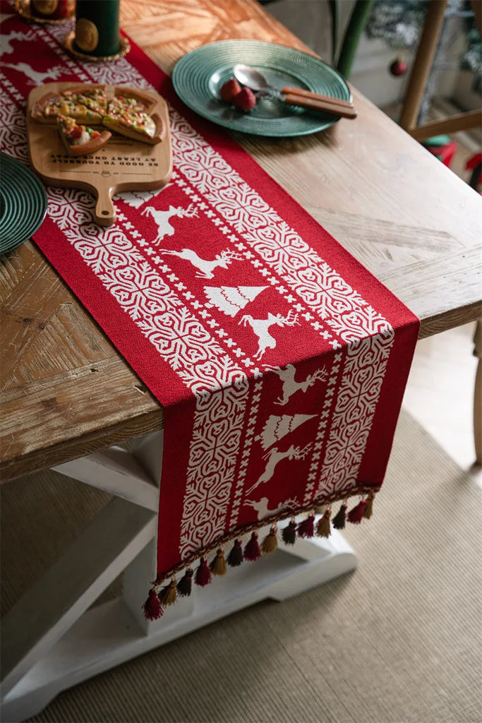 Christmas Snowflake Decoration Table Runner Jacquard Dining Cloth New Year Gift Winter Home Rustic Decor Bed Tail Flag Cover
