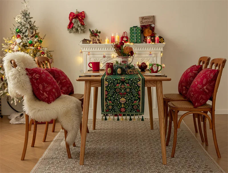 Christmas Snowflake Decoration Table Runner Jacquard Dining Cloth New Year Gift Winter Home Rustic Decor Bed Tail Flag Cover