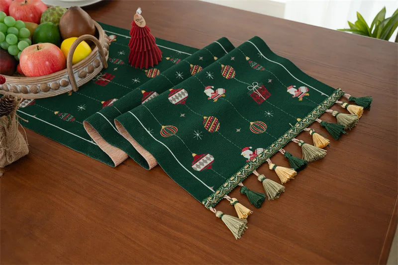 Christmas Snowflake Decoration Table Runner Jacquard Dining Cloth New Year Gift Winter Home Rustic Decor Bed Tail Flag Cover