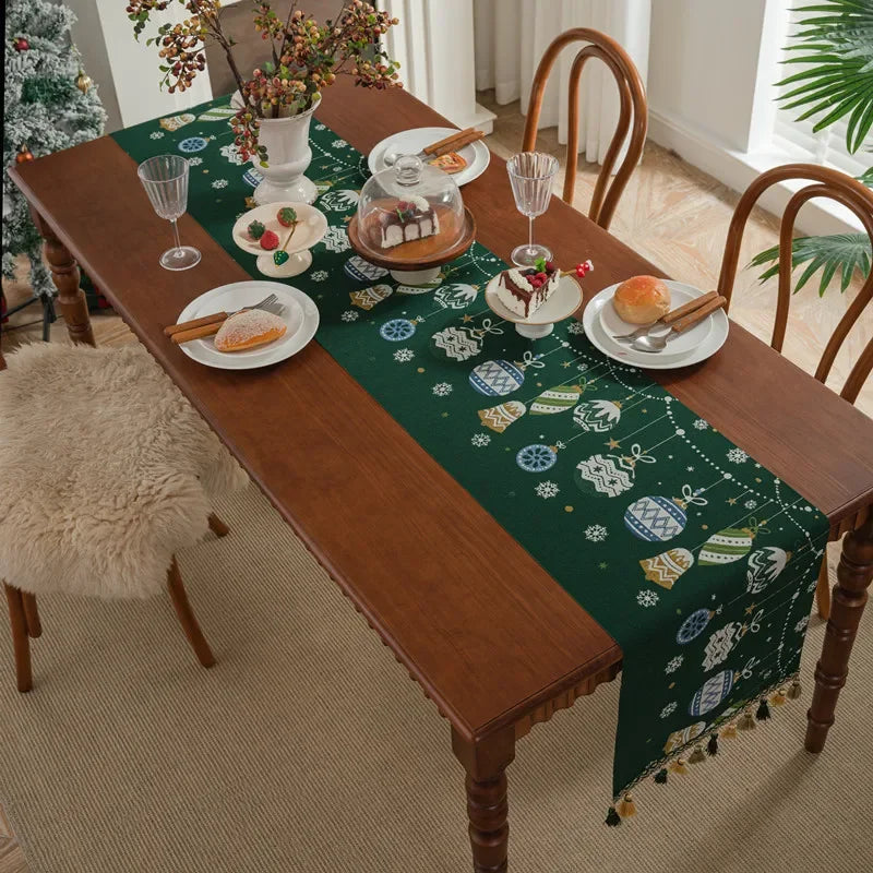 Christmas Snowflake Decoration Table Runner Jacquard Dining Cloth New Year Gift Winter Home Rustic Decor Bed Tail Flag Cover