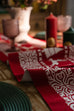 Christmas Snowflake Decoration Table Runner Jacquard Dining Cloth New Year Gift Winter Home Rustic Decor Bed Tail Flag Cover